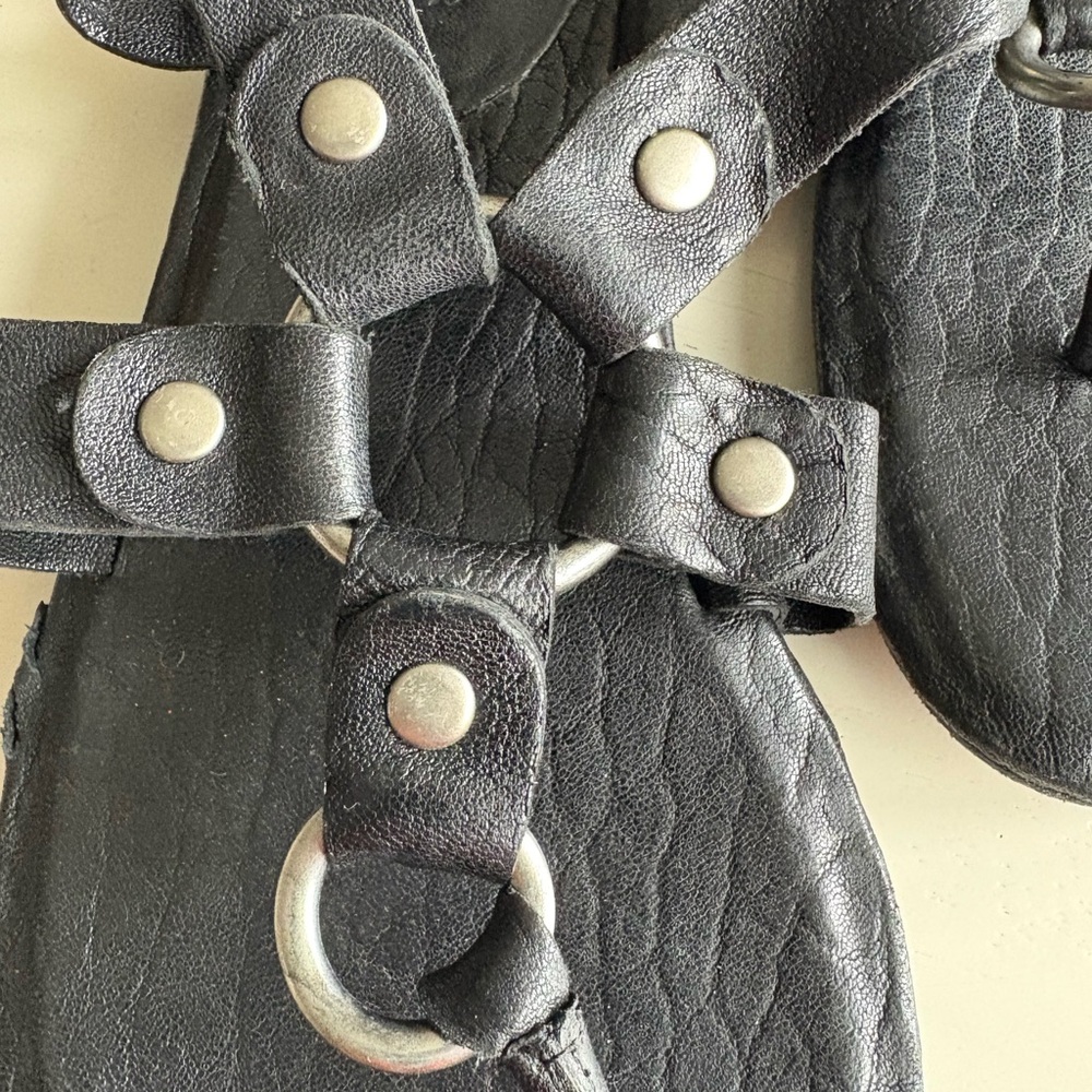 Vera Wang Lavender Label Black Sandals